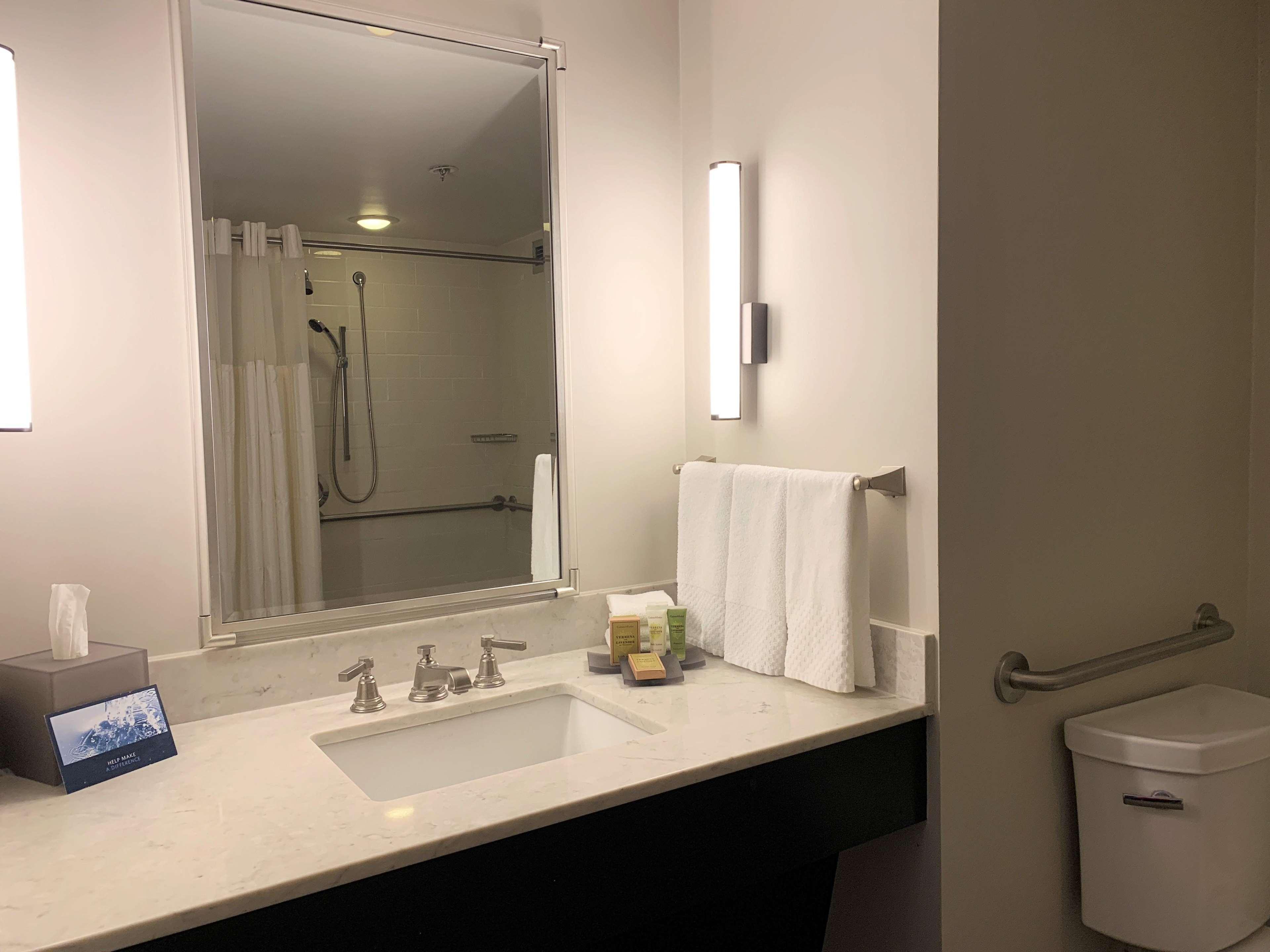 Hilton New Orleans Airport Otel Kenner Dış mekan fotoğraf